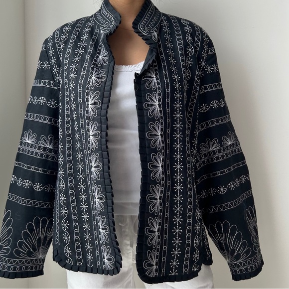 Anne Carson Black Embroidered Ruffle-Edge Jacket - 1X - Picture 2 of 4